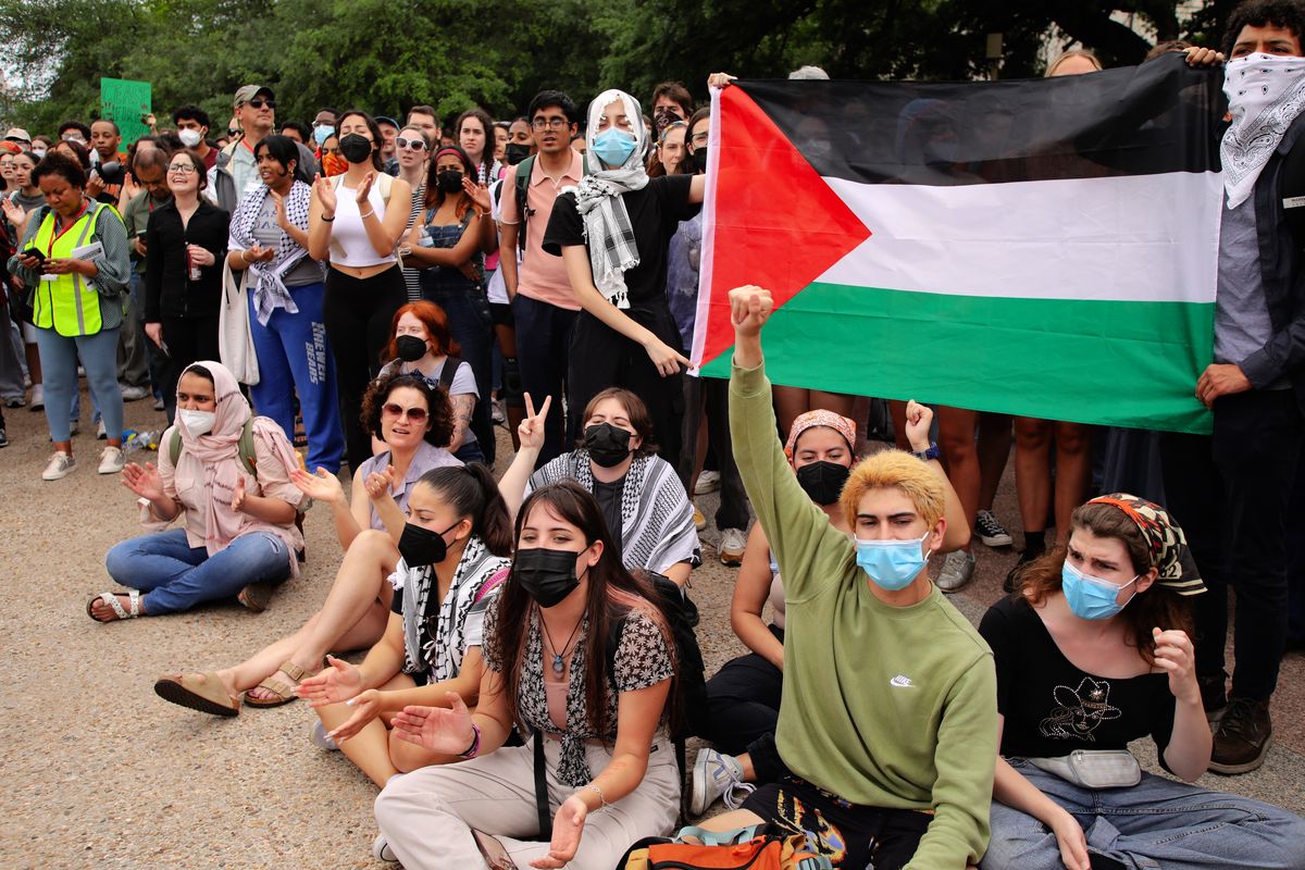 Students protest against Israel.
