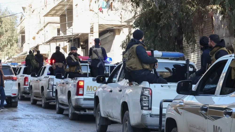 The Syrian army enters the Sheikh Maqsoud area after Kurdish forces withdrew on January 10, 2026.  Shutterstock