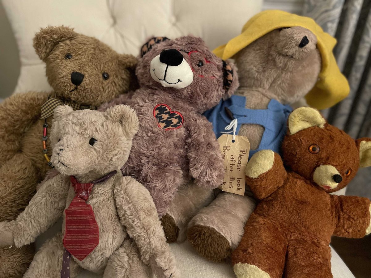 Five teddy bears