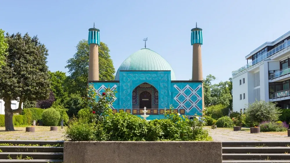 The German government shut down the Imam Ali Mosque—also known as the 