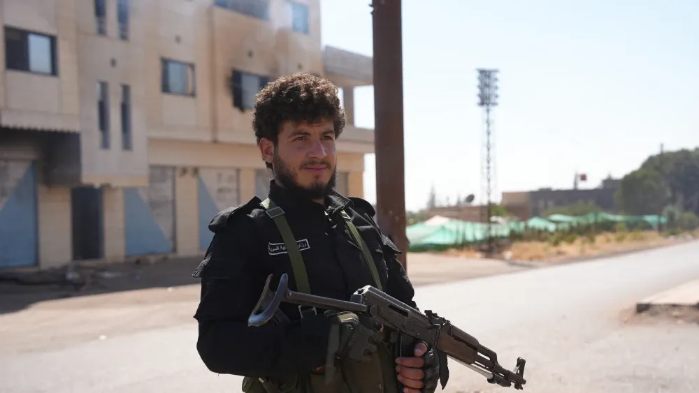 The Syrian army deployed tanks and troops in the Druze city of Al-Suwayda' (Sweida); July 15, 2025.  Shutterstock