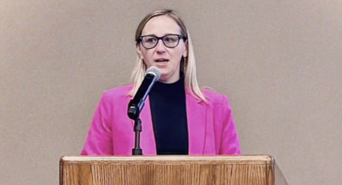 Meredith Raimondi, NCUIH VP of Policy and Communications, presenting at a Medicaid Unwinding panel discussion at the NIHB 2024 Tribal Health Conference.