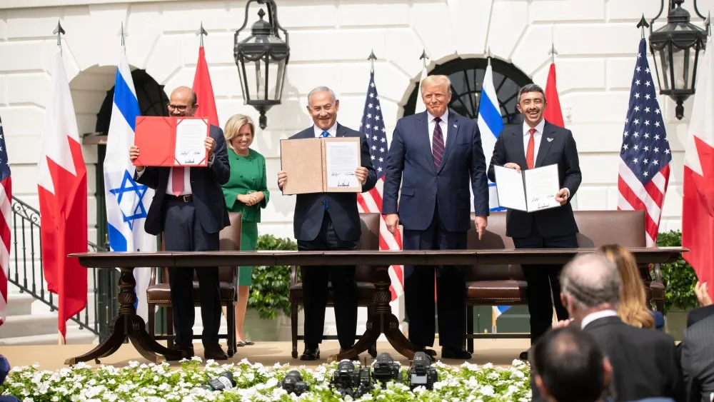 Washington DC, USA - September 15, 2020: Benjamin Netanyahu, Donald Trump, Abdullatif bin Rashid Al Zayani, and Abdullah bin Zayed Al Nahyan attend the Abraham Accords ceremony in The White House.  Sh...