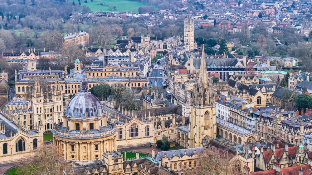 Oxford University—one of Britain's most prestigious academic institutions—now stands at the center of growing concern as new reporting documents a surge in Islamist-influenced antisemitism affecting J...